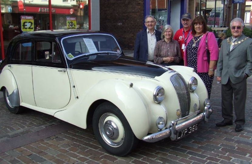 Deputy Mayor Councillor Doreen Stephenson and Mayor’s Consort John Stephenson